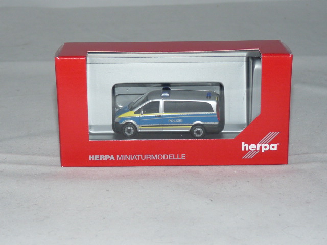 1:87 Herpa Mercedes-Benz Vito Polizei Saarland #094726