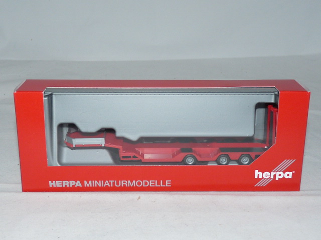 thumbnail image 2 of Herpa 076371 Goldhofer Low Loader 3-Axle Trailer With Ramps – 1:87 Scale H0, New In Box 2 of 6