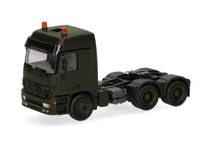 Vorbestellung herpa 747264 Mercedes-Benz Actros L (96) MP1 Zugmaschine 3achs (6x4) - olivgrün (Belgien) 1:87 NEU + OVP